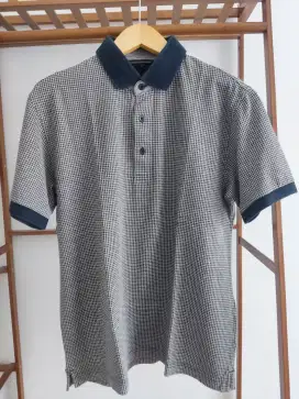 Polo Uniqlo Abu Bermotif