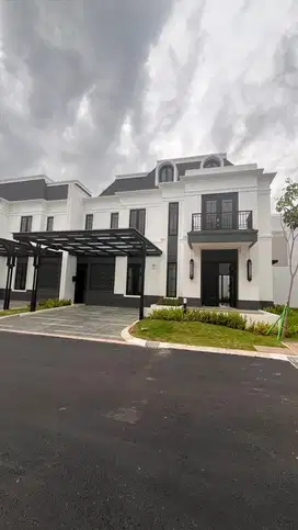 Rumah baru siap huni, bebas banjir di summarecon crown gading