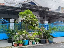 Murah Rumah strategis perumahan metro 180m2
