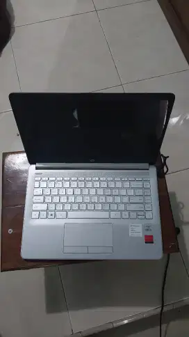 LAPTOP HP 14s-CF3034TX