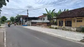 Tanah Dan Rumah Posisi HOOK Bisa Untuk Indomaret Dekat Exit Tol Madiun