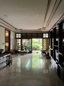 Rumah Mewah Menteng Lokasi Premium Jakarta Pusat