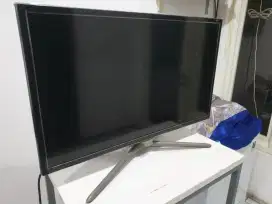 Smart LED TV 32inch Samsung 5 Series.