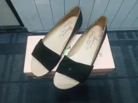 Sepatu masih bagus