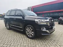 LAND CRUISER VXR200 ATPM AT 2021 LIMITED BLACK ON BLACK TOP CONDITION