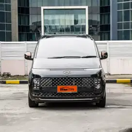 Cukup TDP 35jt !!! Hyundai Staria 2.2 AT Dies Signature - 2021