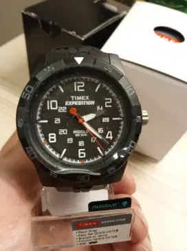 Jam Timex expedition black