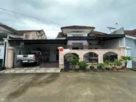 DIJUAL RUMAH DALAM KOMPLEK DEMANG LEBAR DAUN BELAKANG SPBU DEMANG