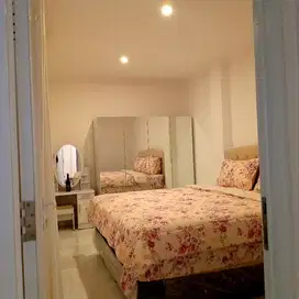 Dijual rumah cantik full renovasi di Sektor 5 Bintaro Jaya TangSel