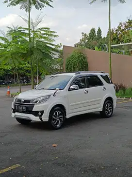 Toyota Rush S TRD Sportivo M/T 2015 Istimewa