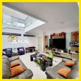 ANA rumah bagus 4 lantai uk 15x21m bangunan bagus di jelambar
