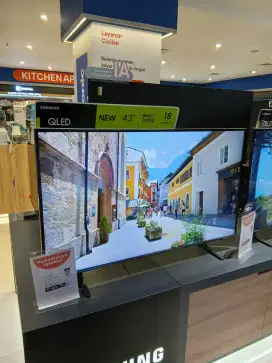 CASH AND CREDIT SAMSUNG  QLED TV TV