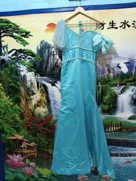 Gaun  duyung full payet manik