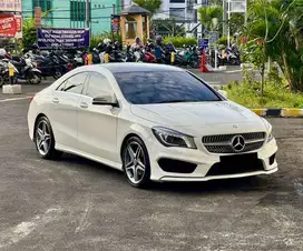 Mercedes Benz CLA200 AMG Nik 2015 Low Odometer 30.000 mi