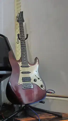 Gitar elektrik ibanez gio