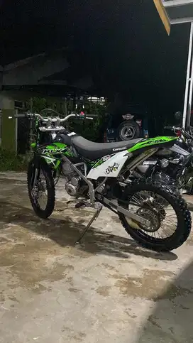 klx 150 bf extreme, dijual murah masih baru jarang kepake
