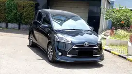 [ WARRANTY ] Toyota Sienta Q AT Hitam 2017 2018