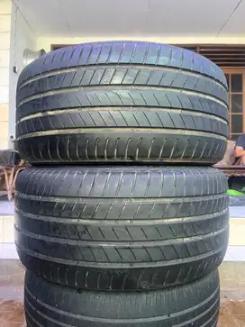 Ban Bridgestone Alenza RFT/Runflat 305 40 r20 2pcs