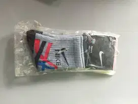 KAOS KAKI TERSEDIA BERBAGAI MEREK NIKE, NICE, DAN ADIDAS