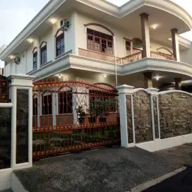 Jual Rumah Mewah di Taman Laguna Cibubur
