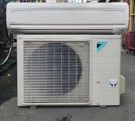 AC Daikin Thailand 2,5 PK R 410 Second+pasang Free Ongkir Jabotabek