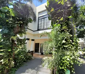 Rumah hook serpong park siap huni renov shm