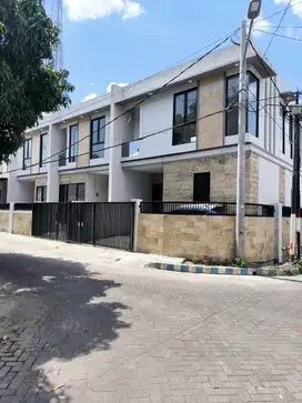 Rumah baru surabaya barat Darmo Permai 1M an Murah