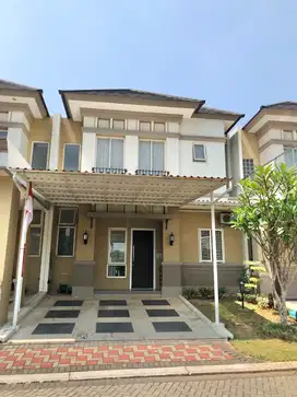 Rumah Cakep di THE SAVIA, BSD - 2 lantai