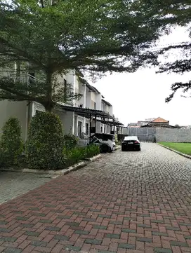 Jual Rumah 2 Lantai SIAP HUNI di Arcamanik Bandung