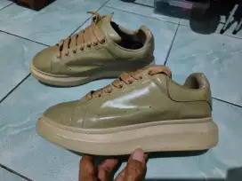 Sepatu Alexander McQueen size 42 Kulit