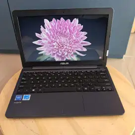 Laptop 1jtan Ringan & fleksibel untuk di bawa-bawa Garansi 1 tahun