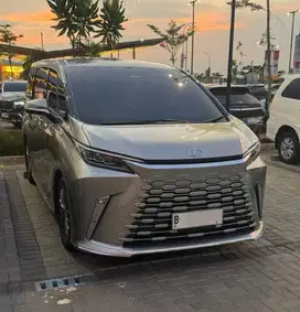 Lexus LM350H 7 Seater 2023 Sonic Titanium Black LM 350h 2024 LM350 VIP