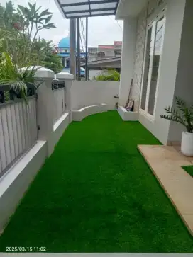Karpet rumput sintetis berkualitas Premium