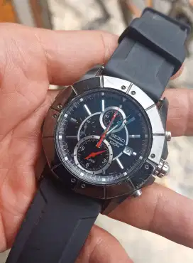 Jam tangan seiko chronograph