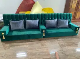 Sofa arab kain bludru
