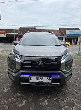 xpander cross matic tahun 2022