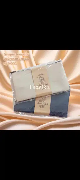 Dompet souvenir pouch bahan vinyl