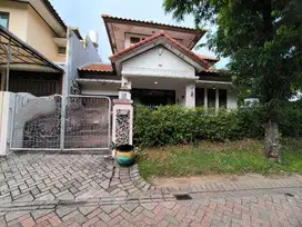 For Sale! Rumah Second 2 Lantai Graha Family 4Man