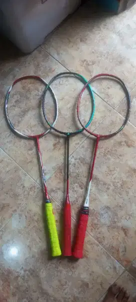 Di jual raket Yonex
