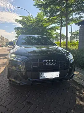 Q7 2022 Black Edition Low Kms
