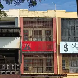 Disewakan ruko 3lt dijl perintis kemerdekaan ,makassar (rn)