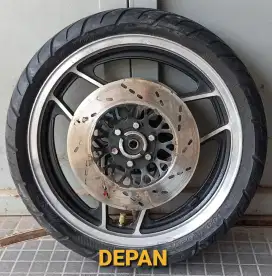 VELG+Ban SUZUKI GSX750POLICE Made In Japan DEPAN BELAKANG 1 SET
