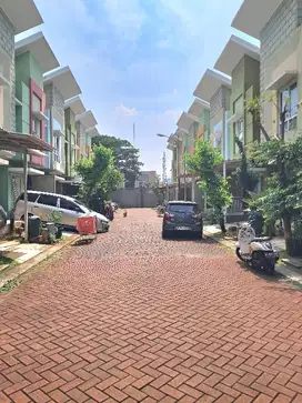 Dijual Cepat Murah Rumah Cluster Arcadia Gading Serpong
