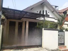 Rumah 5 Kamar Bisa untuk Kost-an dekat Kampus STAN Bintaro Sektor 5