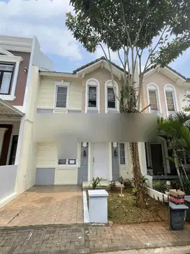 Disewakan Rumah 2 Lantai Vanya Park Bsd City