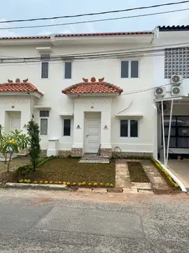 Dijual Rumah Taman Ubud Lippo Karawaci Tangerang