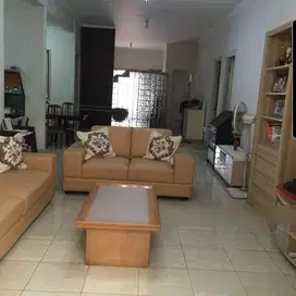 Rumah Komersial Di Gading Serpong