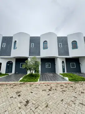 RUMAH SIAP HUNI HANYA 5 JUTA FREE BIAYA DEKAT BANDARA MAKASSAR