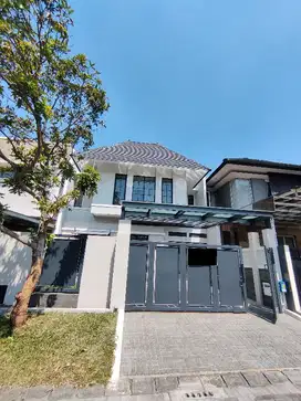 dijual rumah baru 2 lantai nieuw indie araya malang