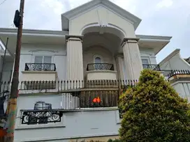Dijual Rumah Mewah 3 Lantai di Pluit Jakarta Utara